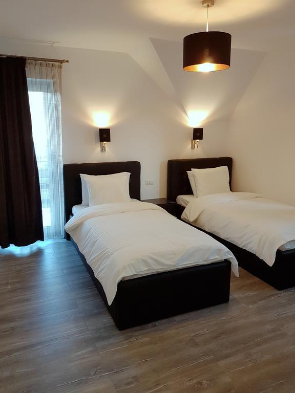 Pensiunea Mirage Tomesti  Dış mekan fotoğraf